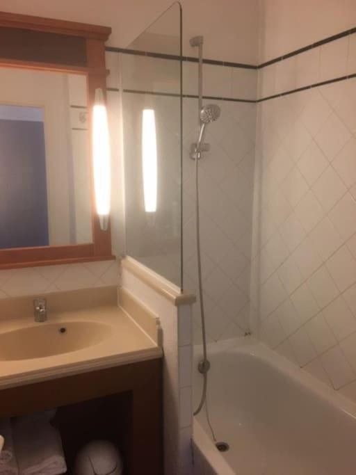 Apt T2 Calme Sur Golf, Piscine, Ocean 10 Min En Velo Lacanau Exterior foto